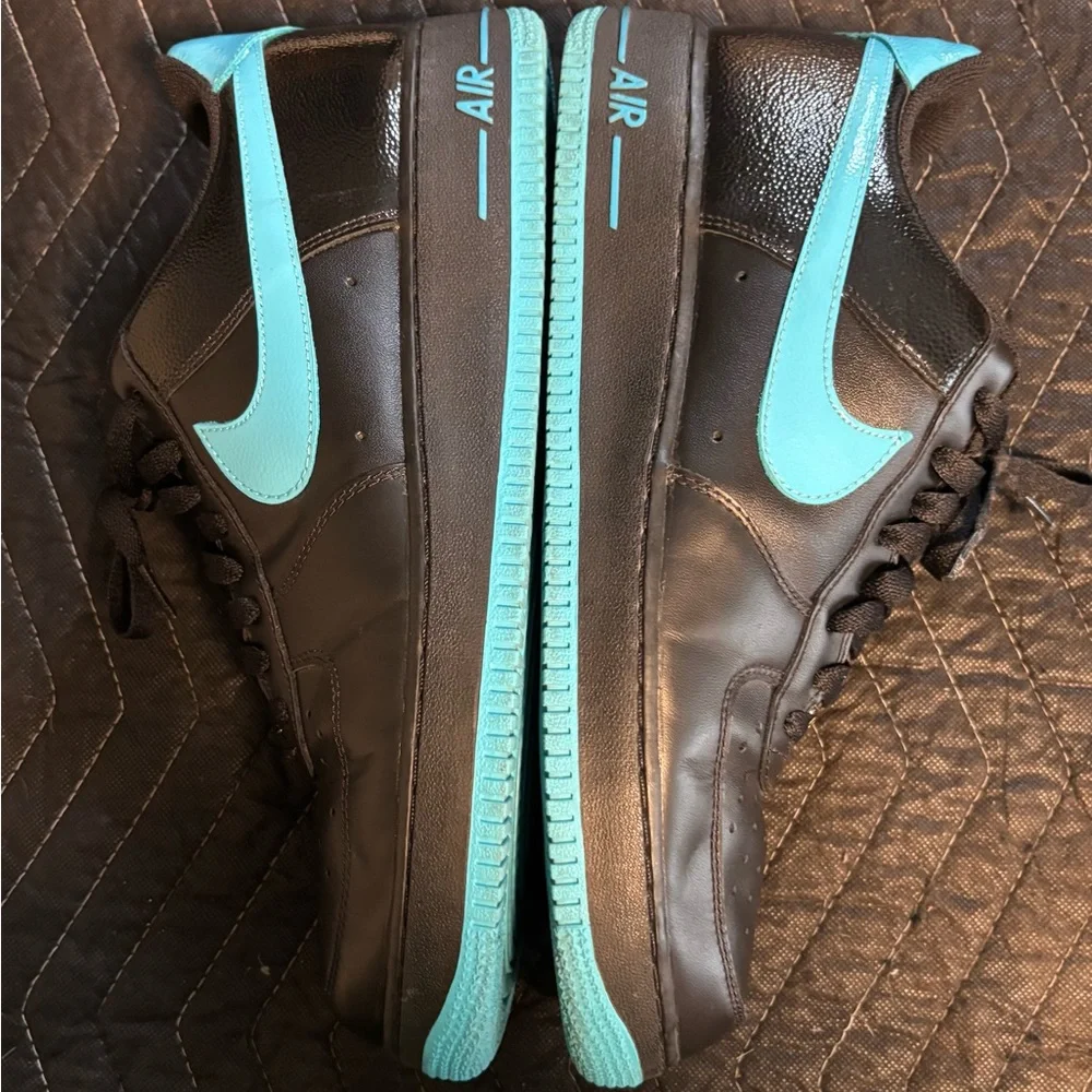 Vintage Nike Air Force 1 Men's Black and Aqua Sneakers